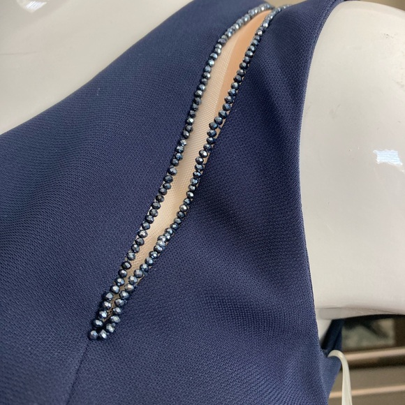 New elegant long dress with built-in bra. - Picture 7 of 9